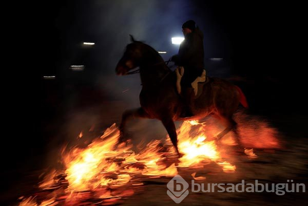 Atlar ateş üstünde yürütüldü! İşte sebebi

