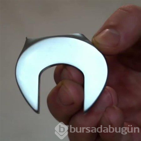 Elindeki anahtardan bakın neler yaptı
