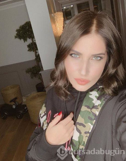 Mustafa Sandal, Melis Sütşurup ile aşkını ilan etti
