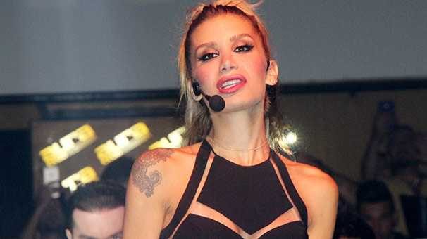 İrem Derici imaj değiştirdi
