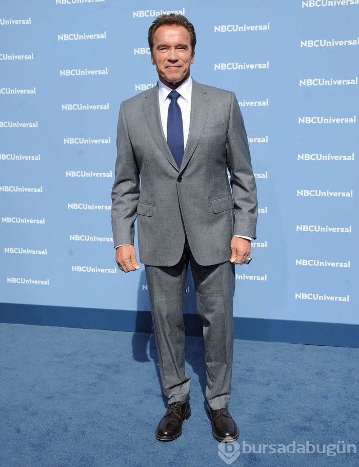 Arnold Schwarzenegger'in meşhur pozunu oğlu verdi