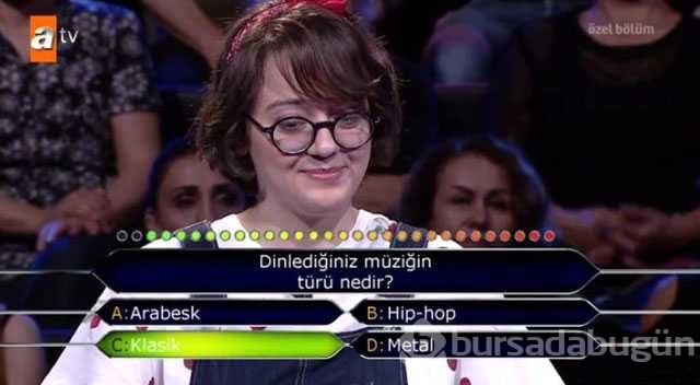 Kim Milyoner Olmak İster'i karıştıran anlar! İzleyici isyan etti
