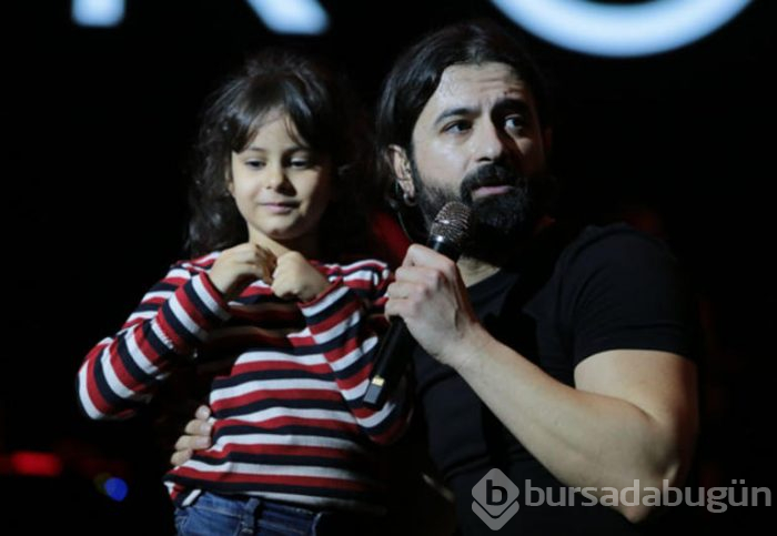 Meğer söylediğinden 6 yaş daha küçükmüş!
