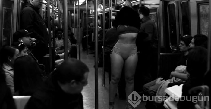 Büyük beden model Iskra Lawrence metroda soyunarak eylem yaptı