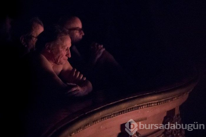 Fransa'da ilk: Nudist drama oyunu