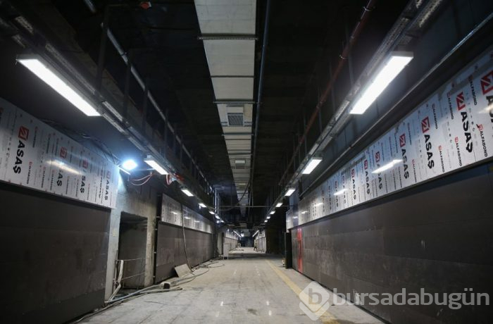 Kabataş-Mahmutbey metro hattında ilk araç raya indi