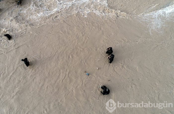 Antalya'da hortumda kaybolan Buse Acar'ı arama çalışmaları devam ediyor