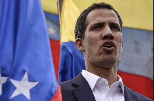 Venezuela'da iç savaş çıkardı kimdir bu kendini başkan ilan eden Juan Guaido?
