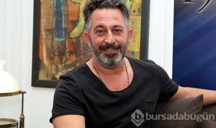 Cem Yılmaz: Filmim çıkıyor diye sempatik görünmek için söz verdiğim piyanoyu takdim ediyorum