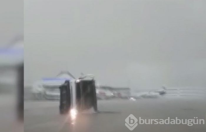 Antalya Havalimanı'nda hortum (İlk kareler)