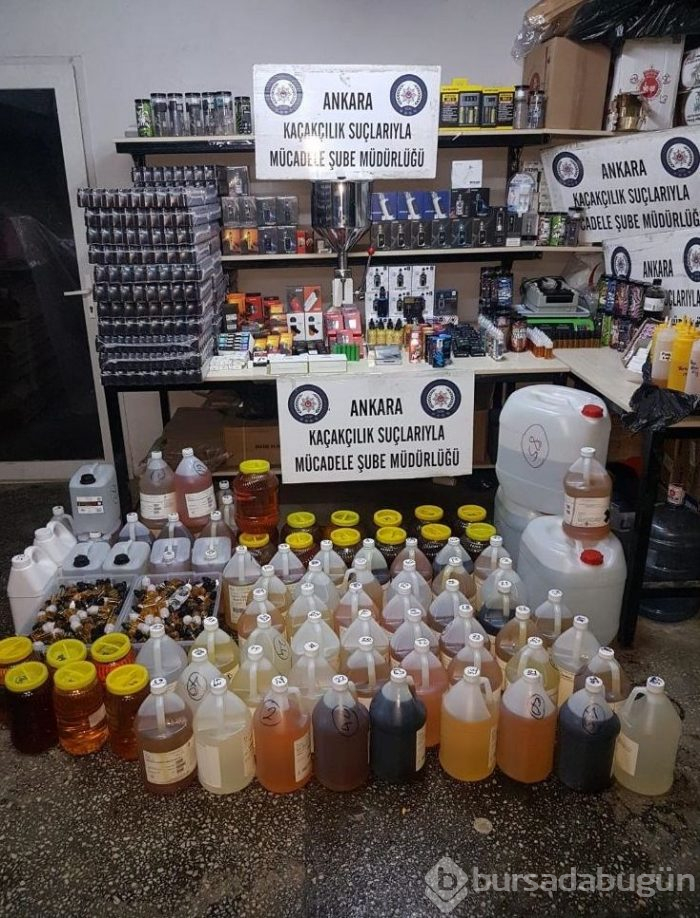 Evini elektronik sigara imalathanesine çevirmiş