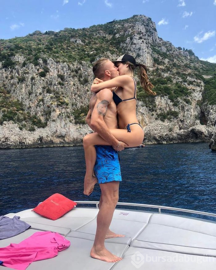 Jessica Melena: Kocam ben varken FIFA oynuyor
