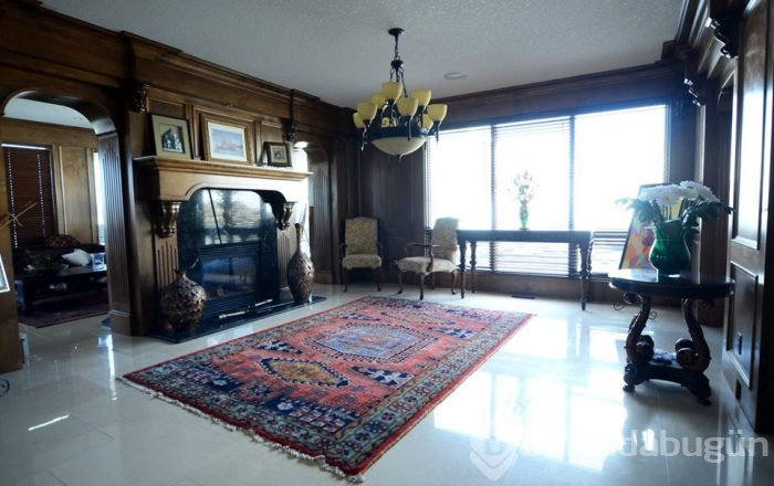 1,3 milyon dolarlık evi 19 dolara satıyor