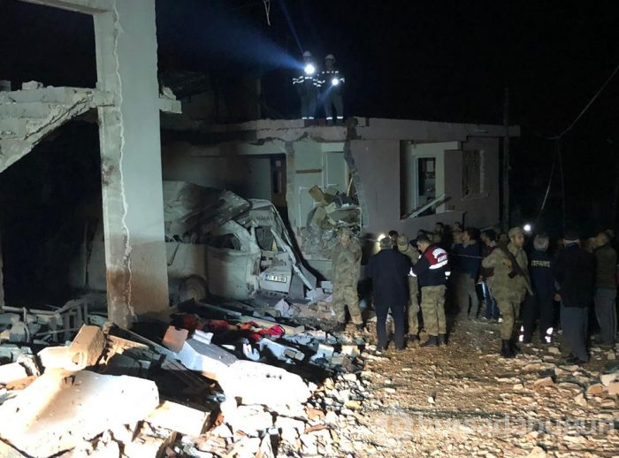 Hatay'da binanın kazan dairesinde patlama: 2 kişi hayatını kaybetti