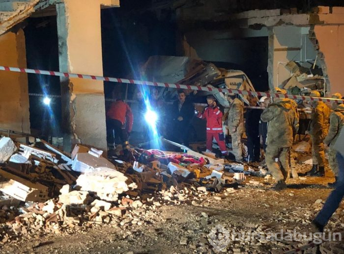 Hatay'da binanın kazan dairesinde patlama: 2 kişi hayatını kaybetti