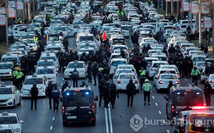 İspanya'da taksiciler Uber'e karşı grevde