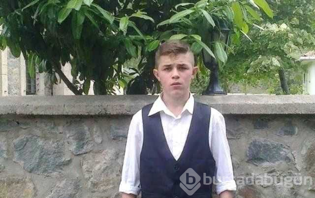 Sen Anlat Karadeniz'de duygulandıran Eren Bülbül jesti