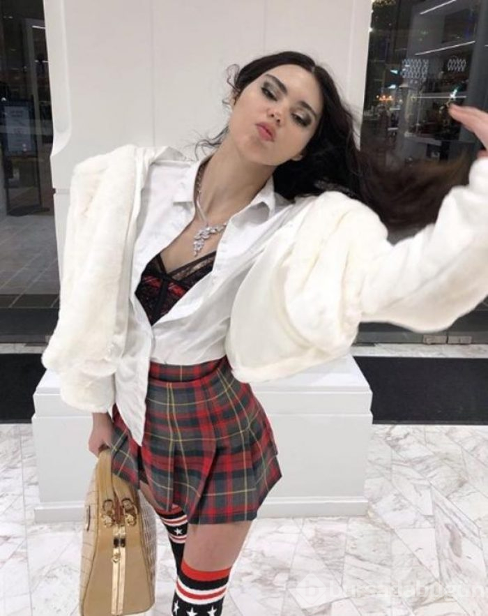 Makarnaya 2 bin TL ödedim! Evden 4 bin TL ile çıkıyorum