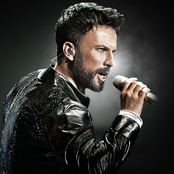 Tarkan konserlere başlıyor