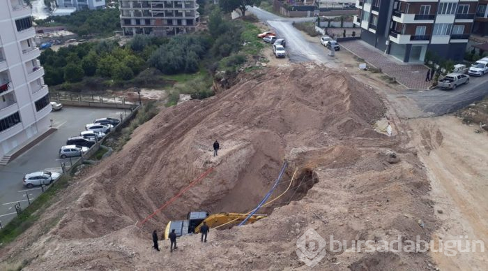 Mersin'de Yunan imparatorunun hazinesini arıyor