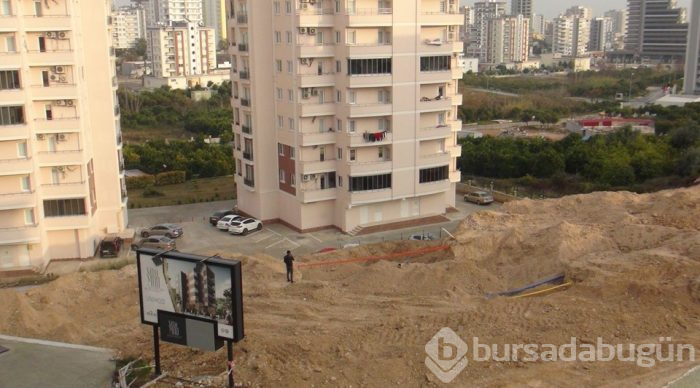 Mersin'de Yunan imparatorunun hazinesini arıyor