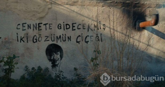 Çukur'da Ayşen Gruda göndermesi (Çukur'da ekrana yansıyan duvar yazıları)