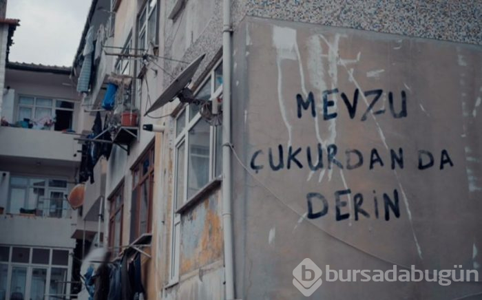 Çukur'da Ayşen Gruda göndermesi (Çukur'da ekrana yansıyan duvar yazıları)