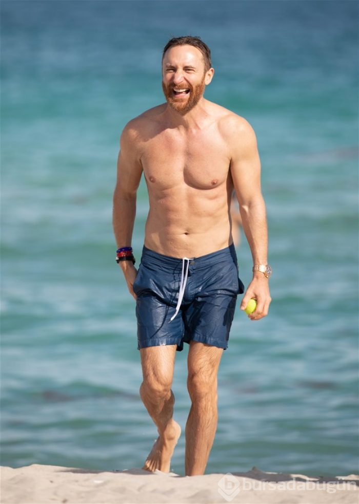 Ünlü şarkıcı David Guetta tatilini Miami'de geçiriyor. 