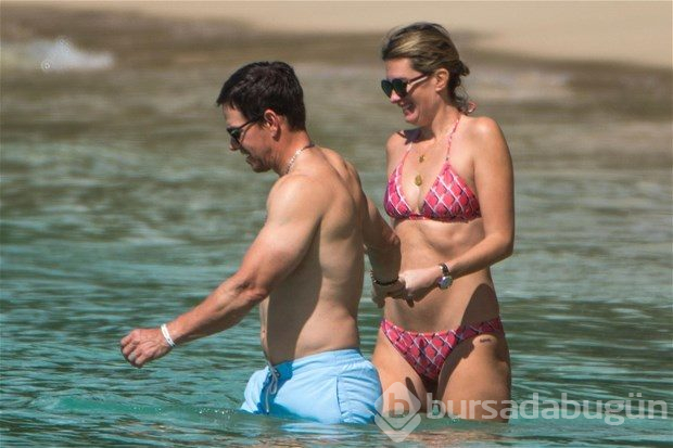 Ünlü oyuncu Mark Wahlberg ve eşi Rhea Dunham, yılbaşı tatili için yine Barbados'u seçti.