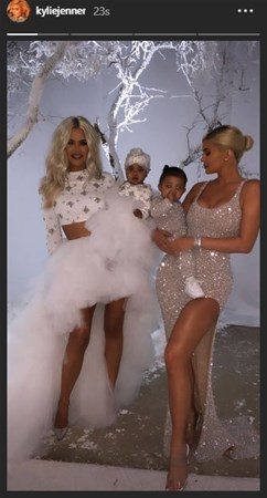 Dillere destan Noel partisi