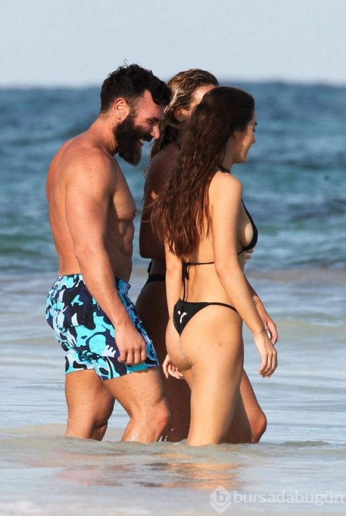 Dan Bilzerian ve kız arkadaşları tatilde!
