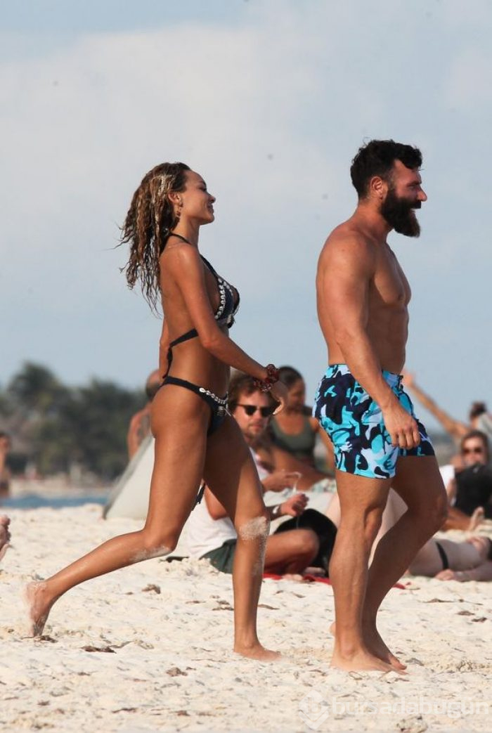 Dan Bilzerian ve kız arkadaşları tatilde!
