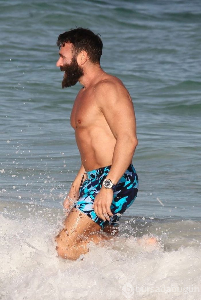 Dan Bilzerian ve kız arkadaşları tatilde!
