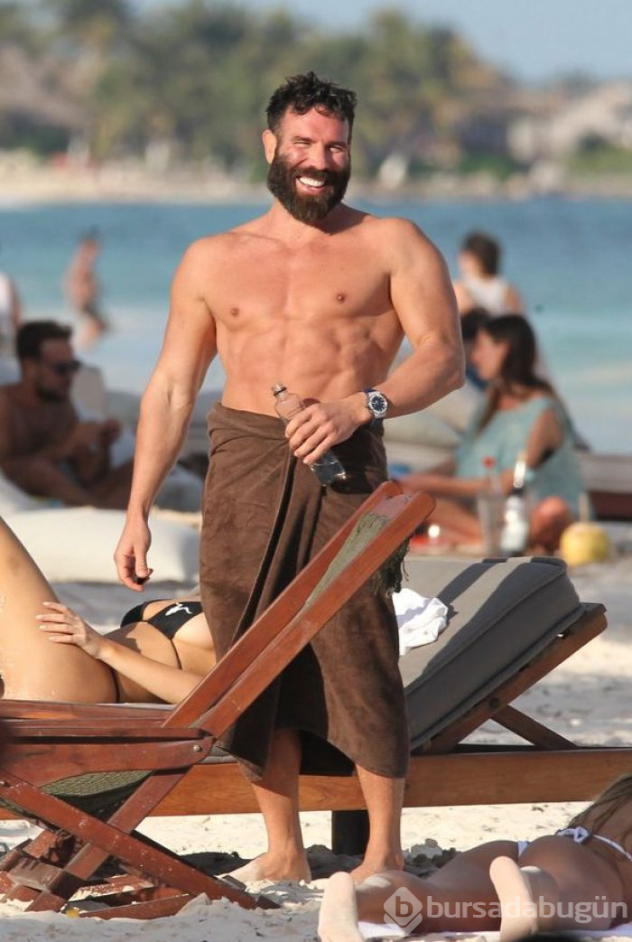Dan Bilzerian ve kız arkadaşları tatilde!