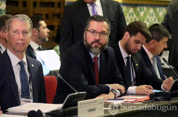  Venezuela'da siyasi kriz: Meclis Maduro'yu yasa dışı ilan etti 
