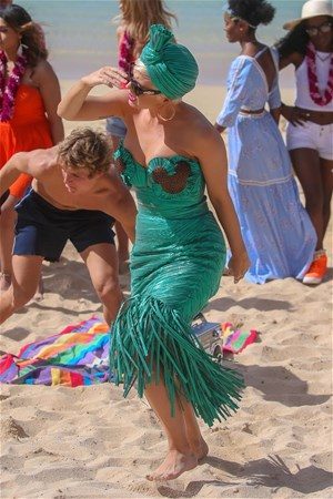 Katy Perry Hawaii çekimlerde
