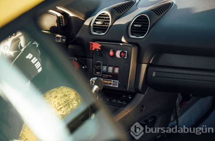 Yarış pistinde daha güçlü, daha hızlı: Yeni Porsche 718 Cayman GT4 Clubsport