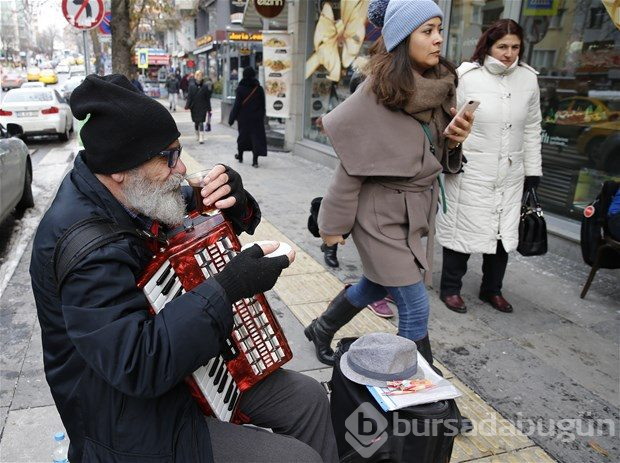 Yıllardır onun müziklerini dinliyorlar

