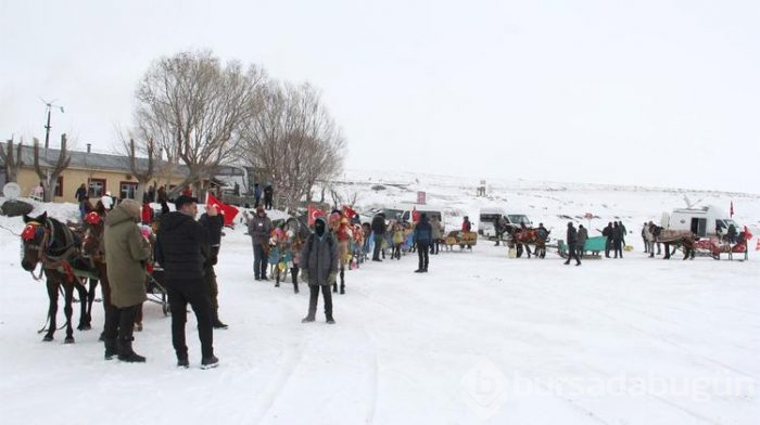 Yerli yabancı turist akın etti! Eksi 30 derecede, 124 kilometre boyunca...
