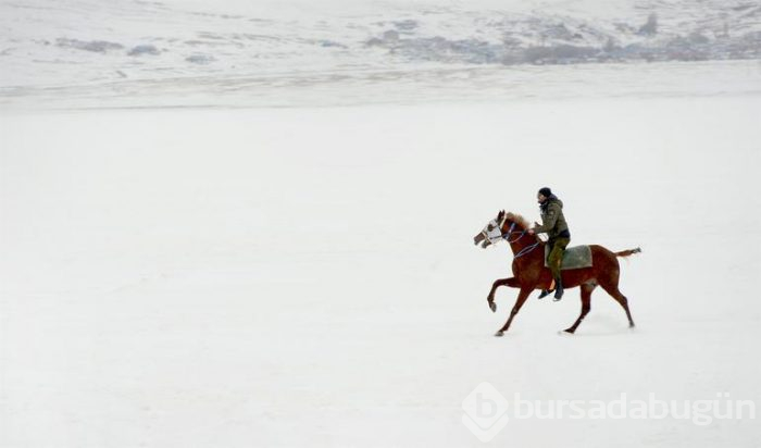 Yerli yabancı turist akın etti! Eksi 30 derecede, 124 kilometre boyunca...
