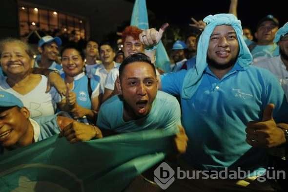 Osmanlı torunu seçimin galibi oldu
