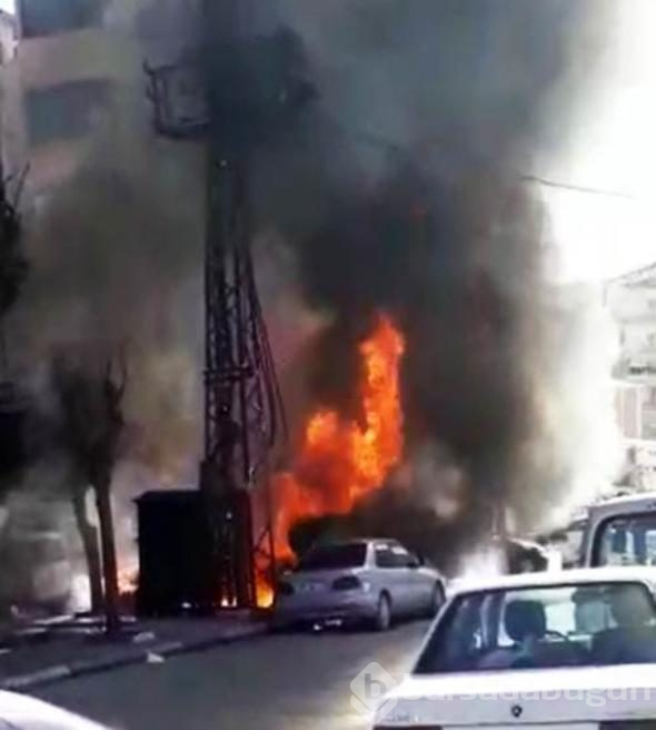 Şanlıurfa'da elektrik trafosunda patlama; araçlar alev aldı