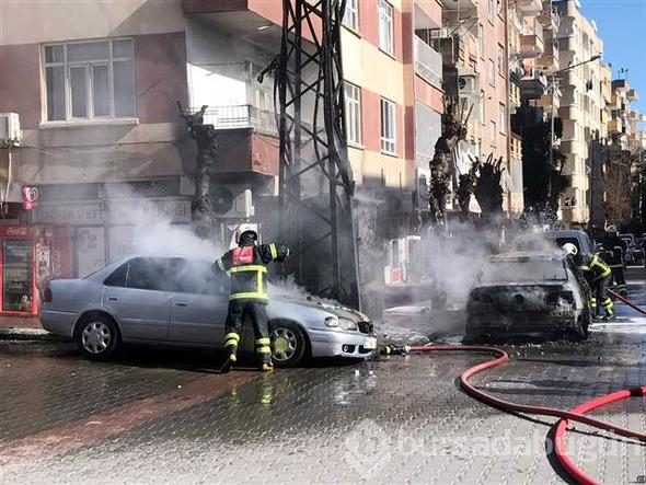 Şanlıurfa'da elektrik trafosunda patlama; araçlar alev aldı