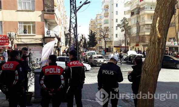Şanlıurfa'da elektrik trafosunda patlama; araçlar alev aldı