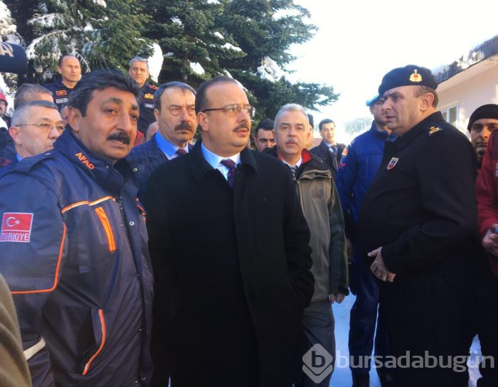 Bursa Uludağ'da çok sayıda kişi kar altında kaldı!