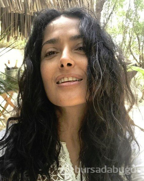 Salma Hayek artık saçlarını boyamıyor
