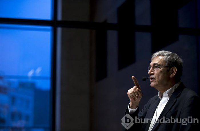 Orhan Pamuk'un Balkon Fotoğraflar sergisi açıldı