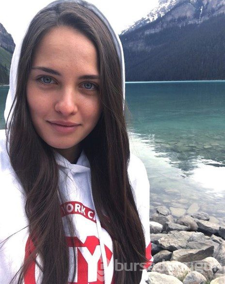 Rus curlingci Anastasia Bryzgalova, Angelina Jolie'den rol çaldı