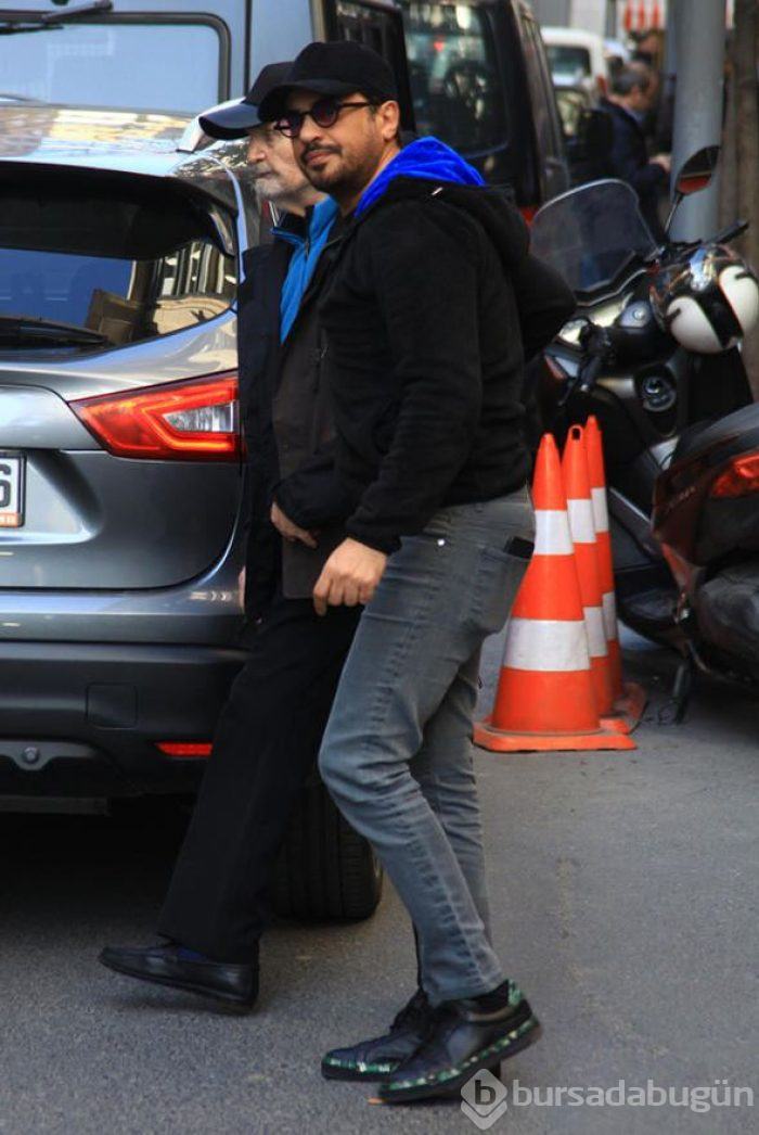 Örnek evlat Emre Altuğ
