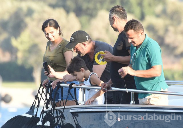 Cem Yılmaz, Defne Samyeli ile ilişkisini anlattı